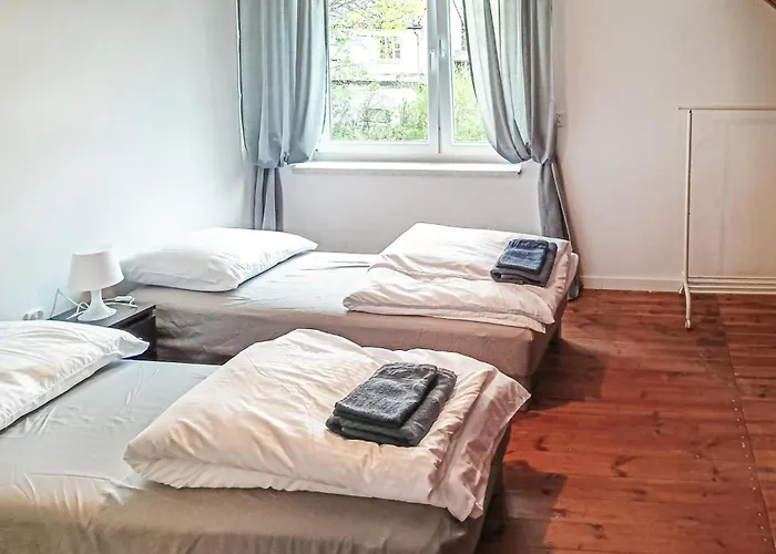 Amazing In Cybulin With Kitchen *